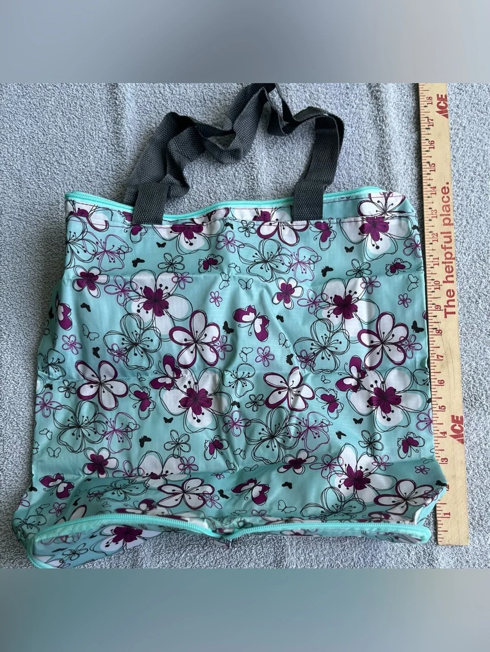 Mint Floral 'Be Nice' Wristlet Pouch